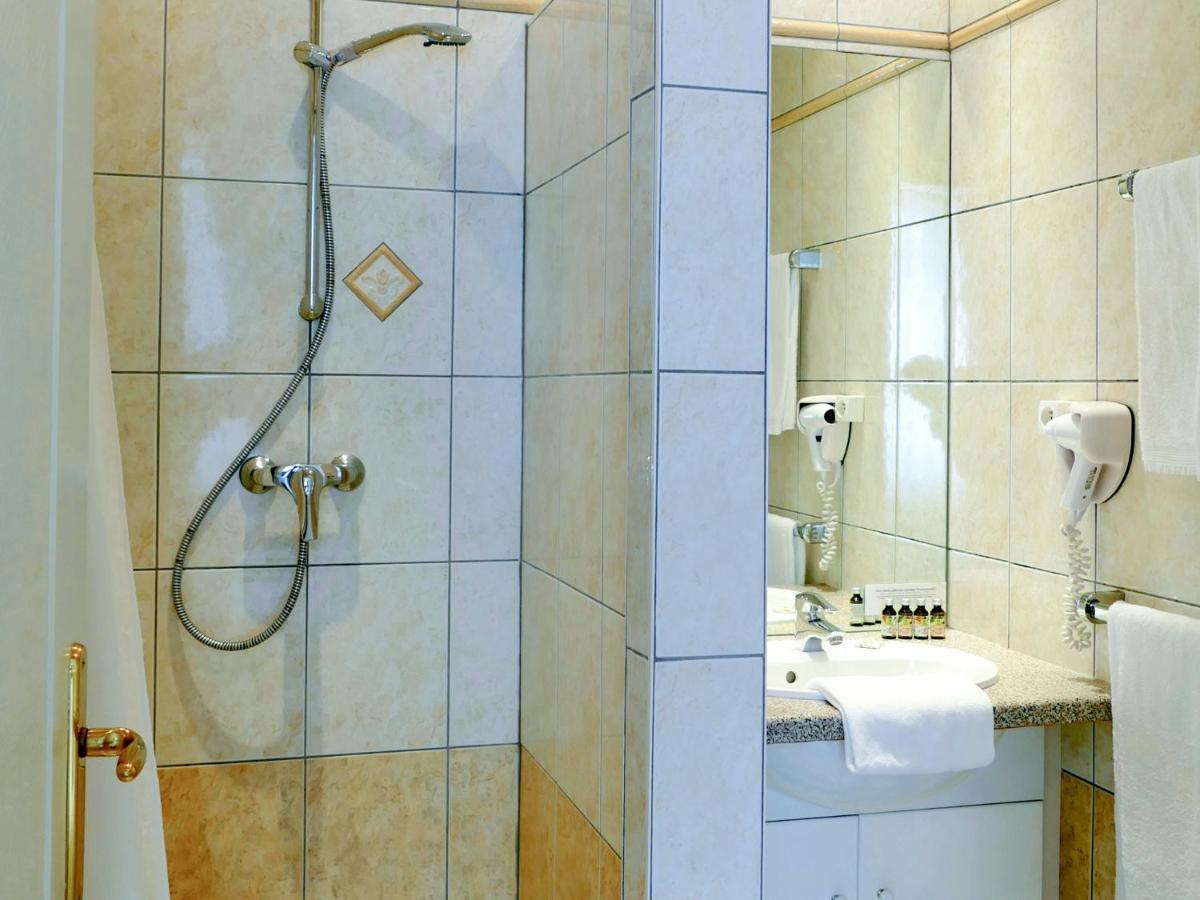 Hotel Berlioz Euroairport Basel - Mulhouse - Freiburg Saint-Louis  Eksteriør billede
