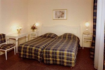 Hotel Berlioz Euroairport Basel - Mulhouse - Freiburg Saint-Louis  Eksteriør billede